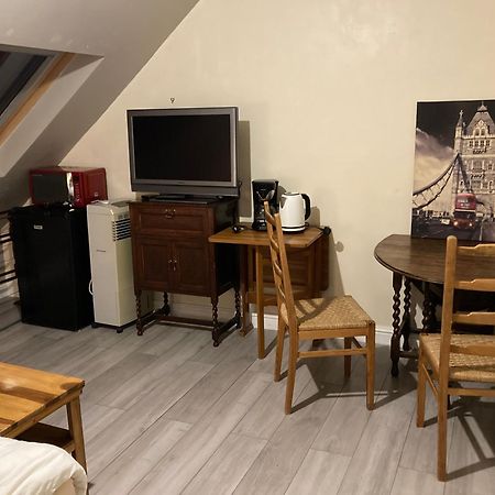 Hotel Jacks Court B1 à Stalybridge Extérieur photo